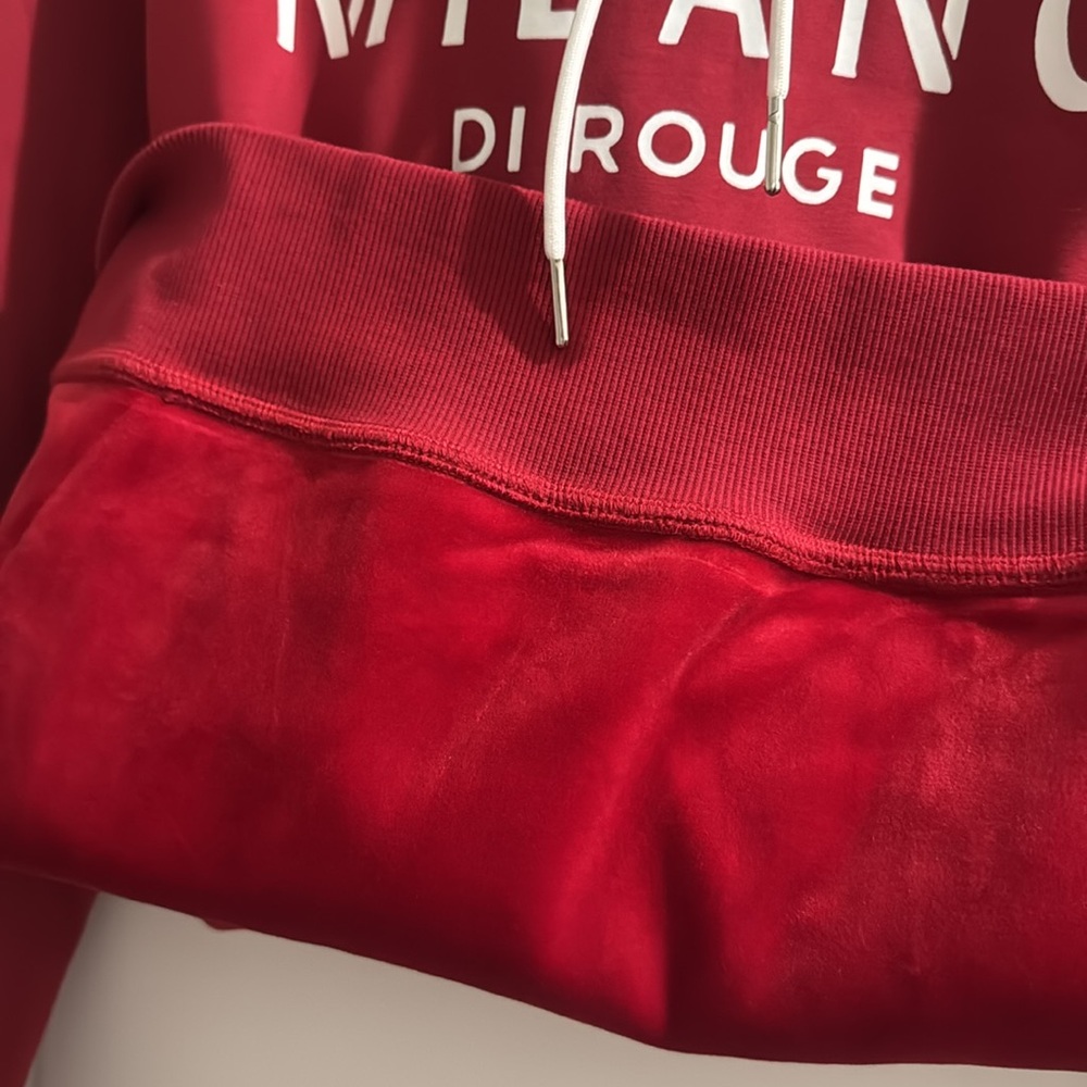 Gorgeous red Milano di rouge hoodie fully velour lined. - Picture 3 of 3